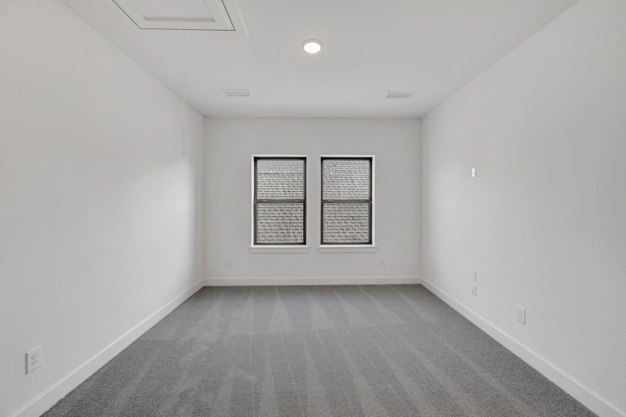 Spacious, unfurnished interior of a new home in The Meadows at Imperial Oaks, Conroe (Image 16). Spacious, unfurnished interior of a new home in The Meadows at Imperial Oaks, Conroe (Image 16).