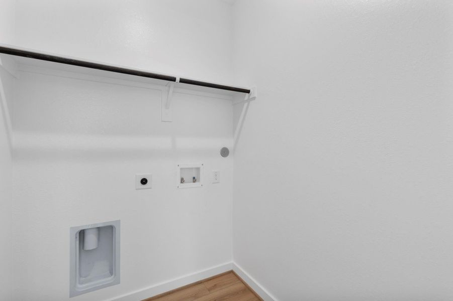 Spacious, unfurnished interior of a new home in Sienna 45', 50', Missouri City (Image 30).