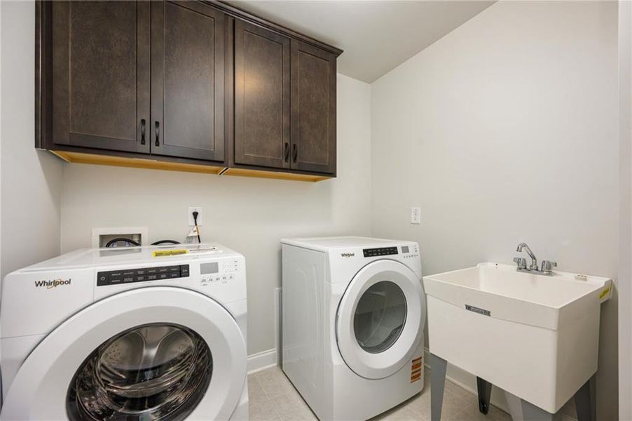 Furnished interior view inside a new home in Sierra Creek, Hoschton (Image 10). Furnished interior view inside a new home in Sierra Creek, Hoschton (Image 10).