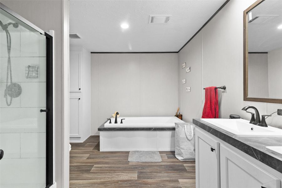 Furnished interior view inside a new home in , Huntsville (Image 22).