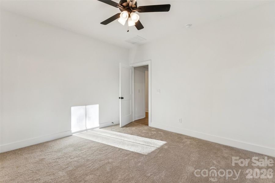 Spacious, unfurnished interior of a new home in , Spencer (Image 26).