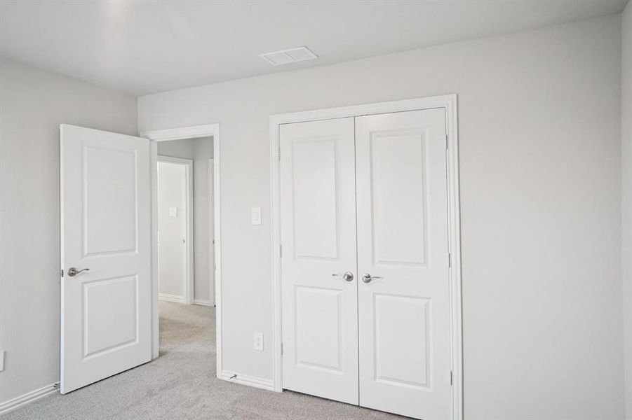 Photo is not of the actual home, but is an inspirational photo of builder’s model home and may depict options, furnishings, and/or decorator features that are not included. Photo is not of the actual home, but is an inspirational photo of builder’s model home and may depict options, furnishings, and/or decorator features that are not included.