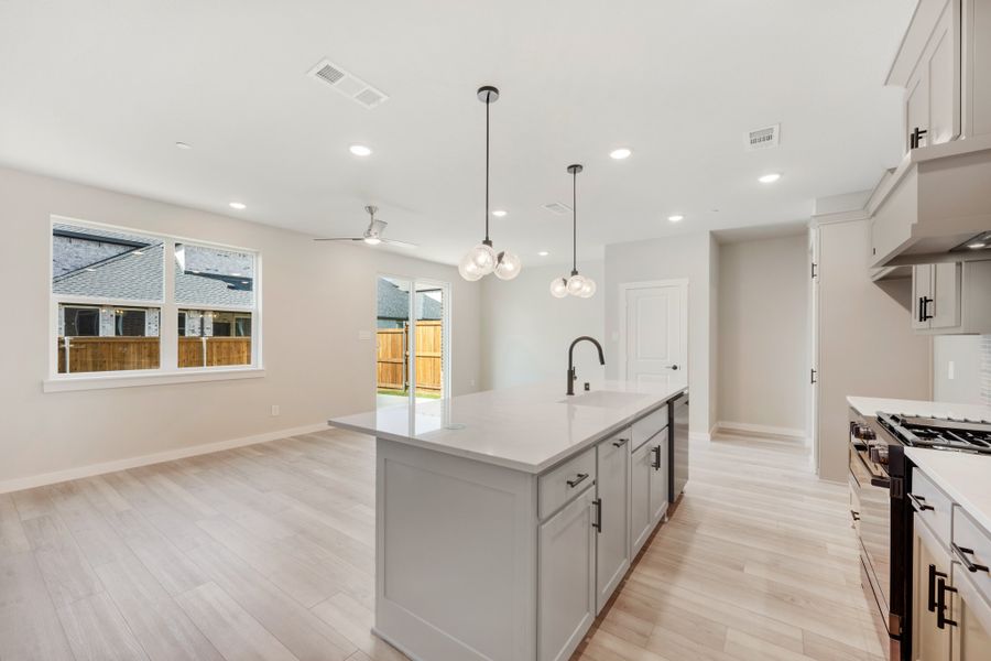 Furnished interior view inside a new home in Woodbridge Townhomes, Wylie (Image 8).