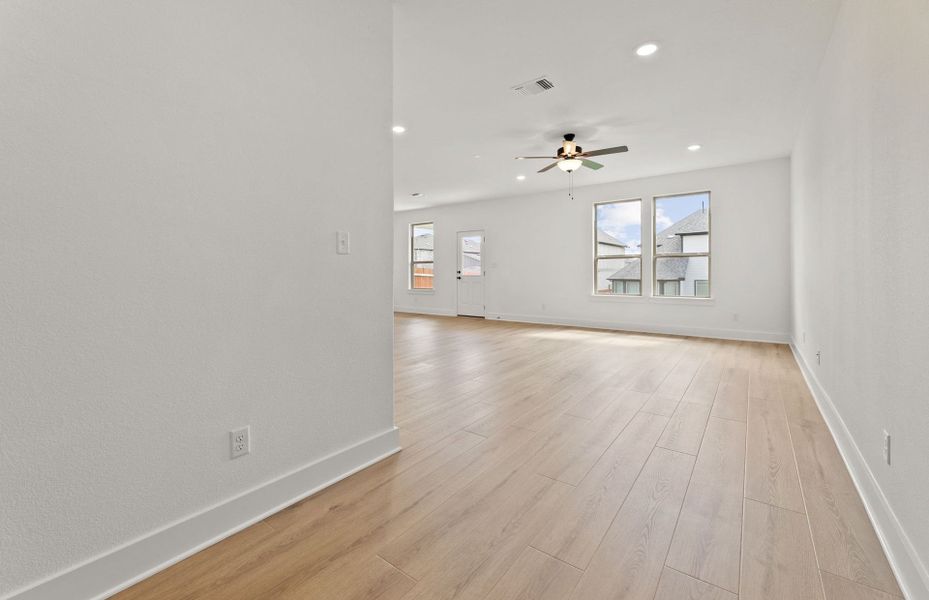 Spacious, unfurnished interior of a new home in Saddleback at Santa Rita Ranch, Liberty Hill (Image 14). Spacious, unfurnished interior of a new home in Saddleback at Santa Rita Ranch, Liberty Hill (Image 14).