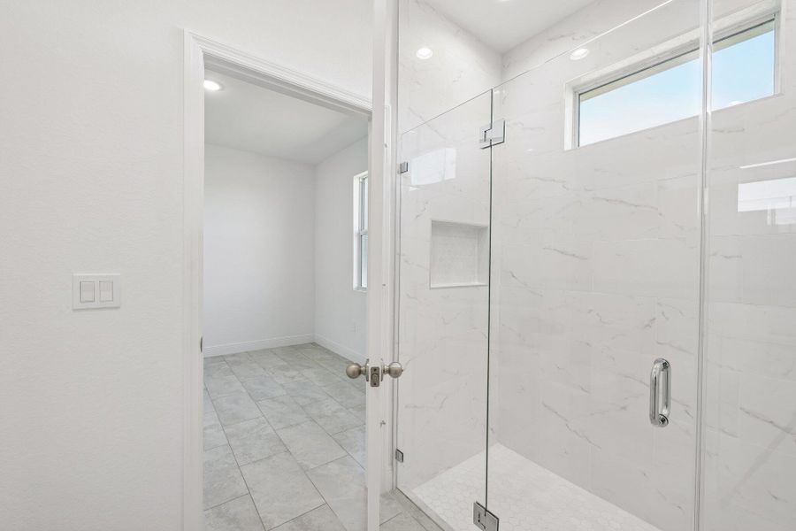 15-web-or-mls-S Castle Cir-S2204-015