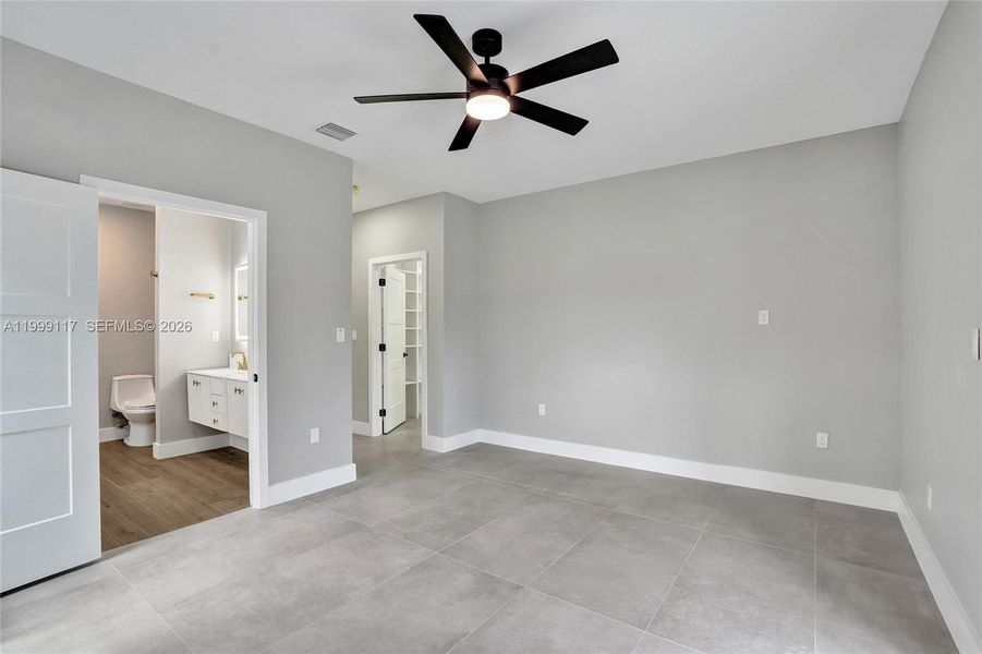 Spacious, unfurnished interior of a new home in , West Park (Image 25).