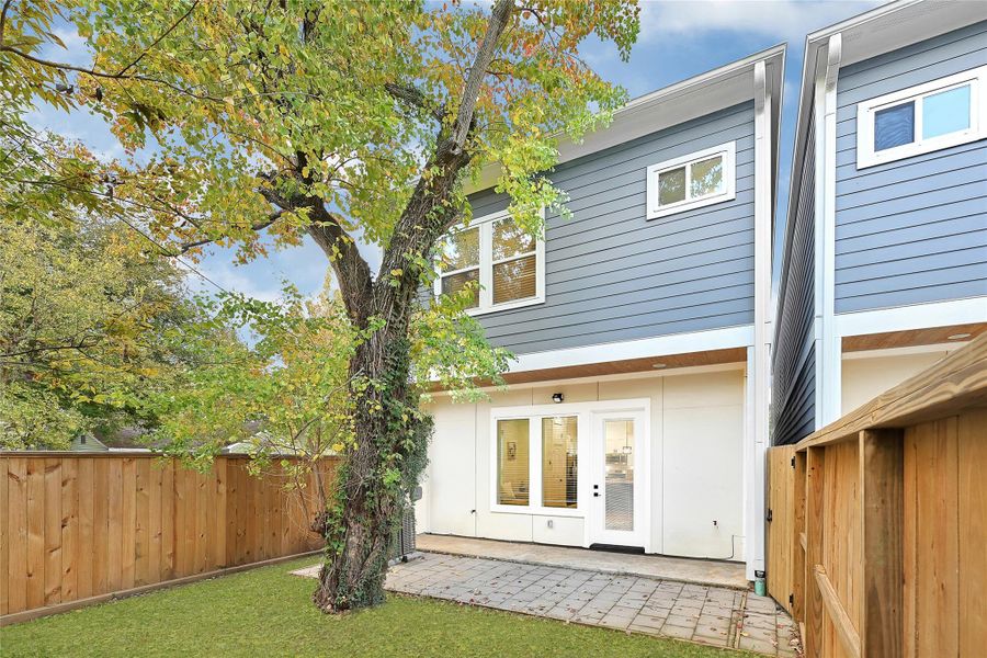 Exterior details and patio area of a home in , Houston (Image 25).