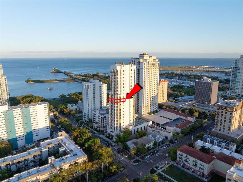 Condo located in St. Petersburg, FL showcasing its design and architecture (Image 32). Condo located in St. Petersburg, FL showcasing its design and architecture (Image 32).