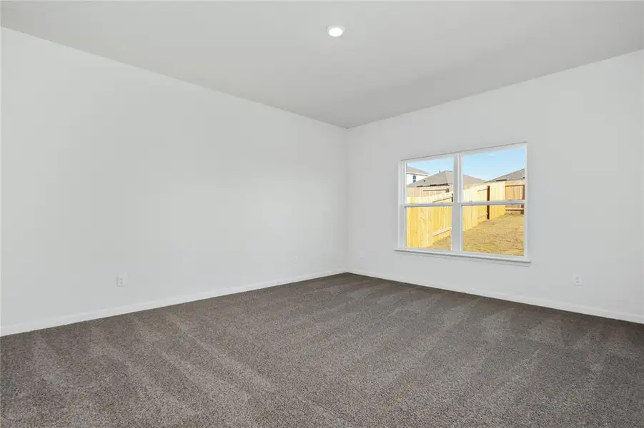 Spacious, unfurnished interior of a new home in Big Sky Estates, Ponder (Image 3).