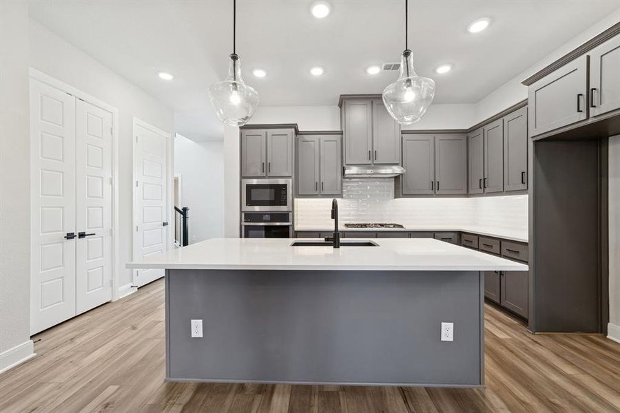 Furnished interior view inside a new home in Mantua Point Gardens, Van Alstyne (Image 12). Furnished interior view inside a new home in Mantua Point Gardens, Van Alstyne (Image 12).