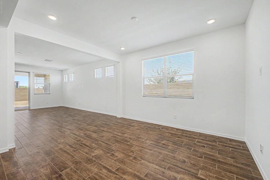 Spacious, unfurnished interior of a new home in Pinnacle at San Tan Heights, San Tan Valley (Image 10). Spacious, unfurnished interior of a new home in Pinnacle at San Tan Heights, San Tan Valley (Image 10).