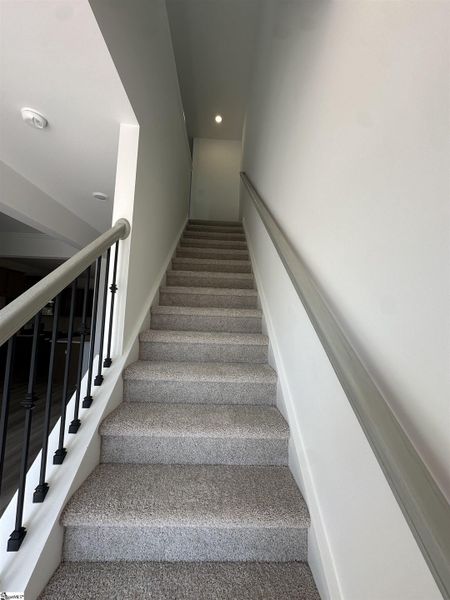 Spacious, unfurnished interior of a new home in Shiloh Trail, Wellford (Image 22).