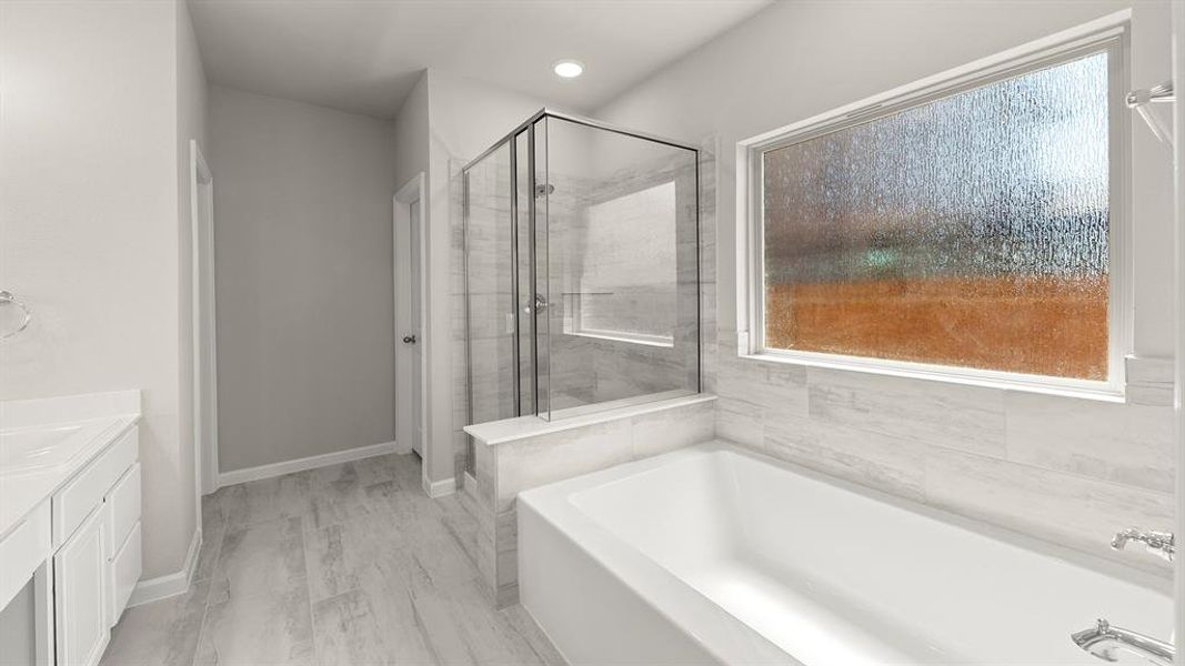 22. 2544 Three Bars - Bath (3) 22. 2544 Three Bars - Bath (3)