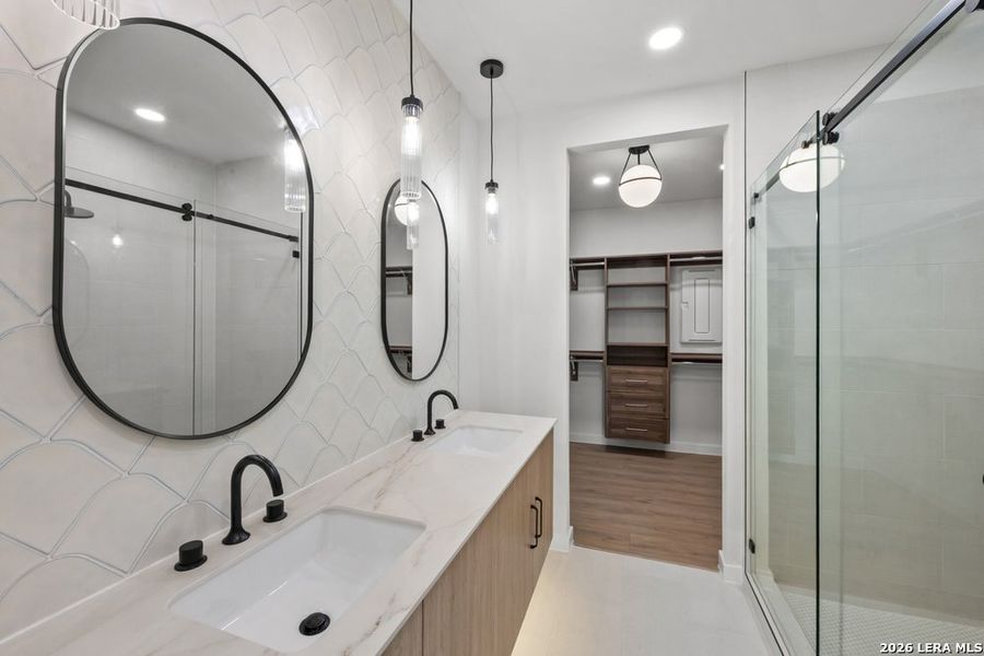 Furnished interior view inside a new home in , New Braunfels (Image 25).