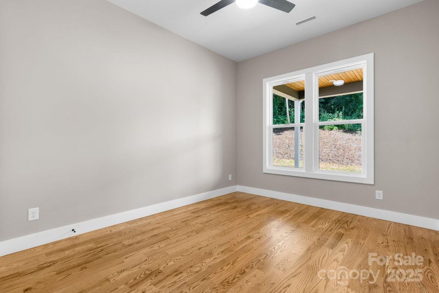 Spacious, unfurnished interior of a new home in , Hickory (Image 36).