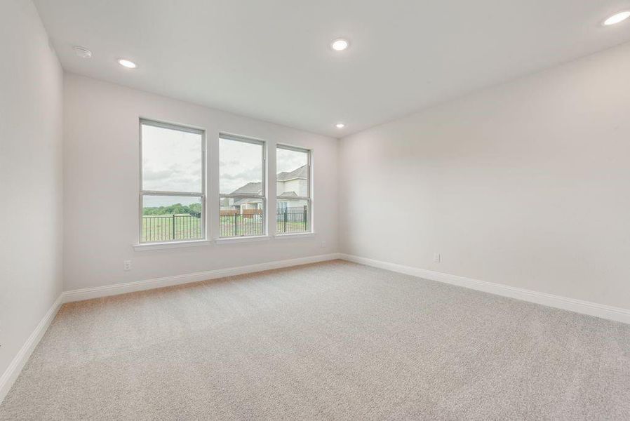 Spacious, unfurnished interior of a new home in Valencia On The Lake, Little Elm (Image 16).