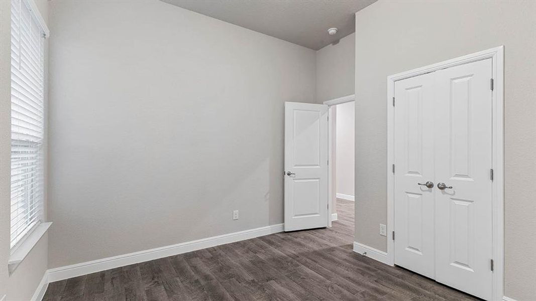 Spacious, unfurnished interior of a new home in Lakeview Pointe, Grand Prairie (Image 35). Spacious, unfurnished interior of a new home in Lakeview Pointe, Grand Prairie (Image 35).