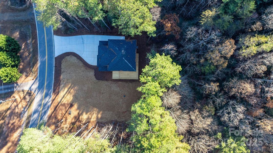 Image 36 of a home in .