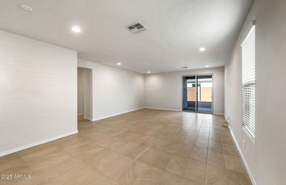 DIning Room/Gathering Room DIning Room/Gathering Room