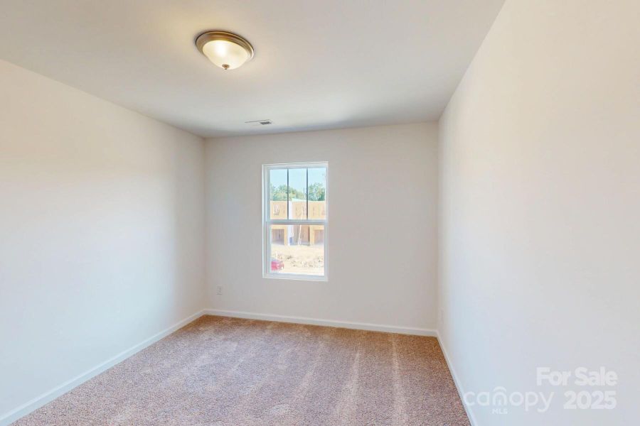 Secondary bedroom