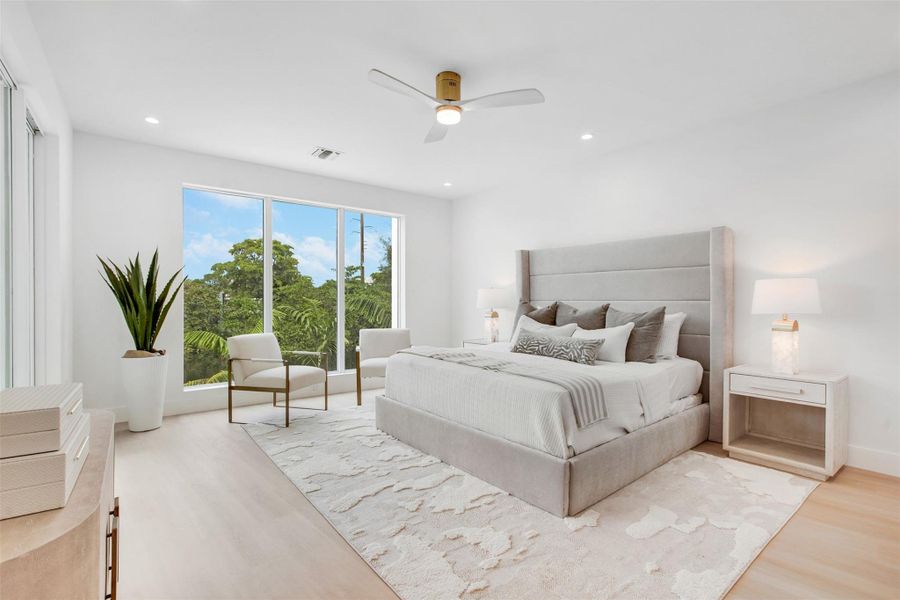 Furnished interior view inside a new home in , Fort Lauderdale (Image 7).