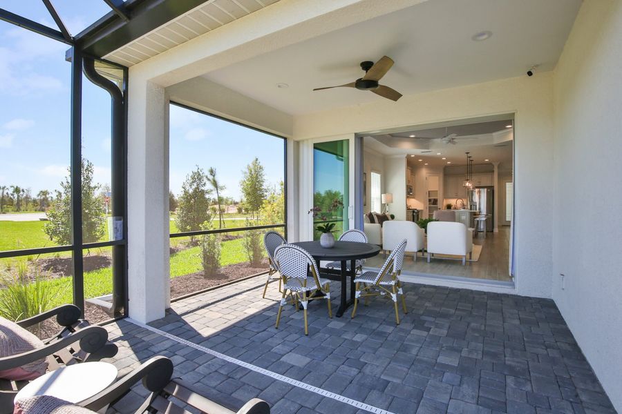 Representative exterior details of a home built from the Tidewinds 2 by Neal Communities in Palm Grove, Bradenton (Image 3).