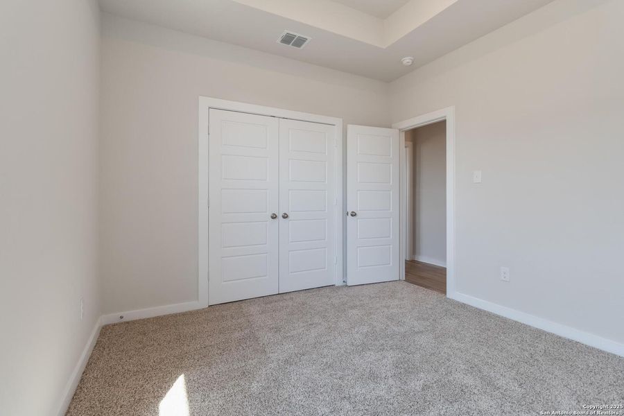 Spacious, unfurnished interior of a new home in Bonita Vista, Pleasanton (Image 21).
