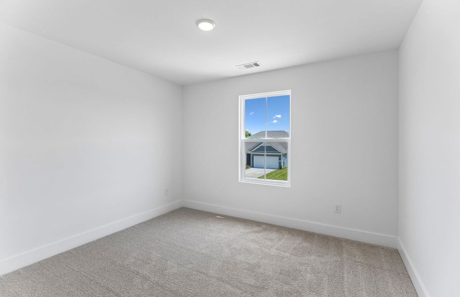 Spacious, unfurnished interior of a new home in Glenview Farms, Murfreesboro (Image 44).