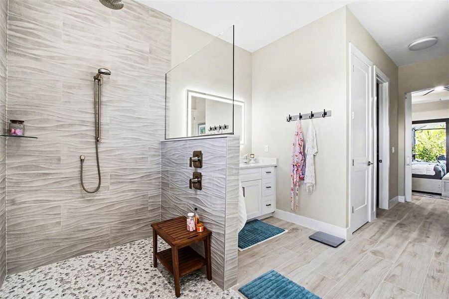 Furnished interior view inside a new home in , Cape Coral (Image 18).