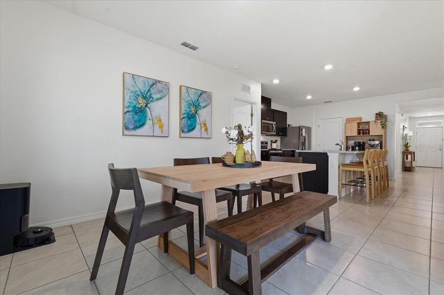 Furnished interior view inside a new home in Eden Hills, Lake Alfred (Image 12).