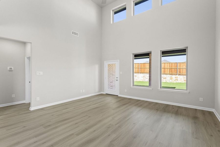 Representative unfurnished interior of a home built from the Cedar Sorella 40s by Brohn Homes in Sorella, Tomball (Image 17).
