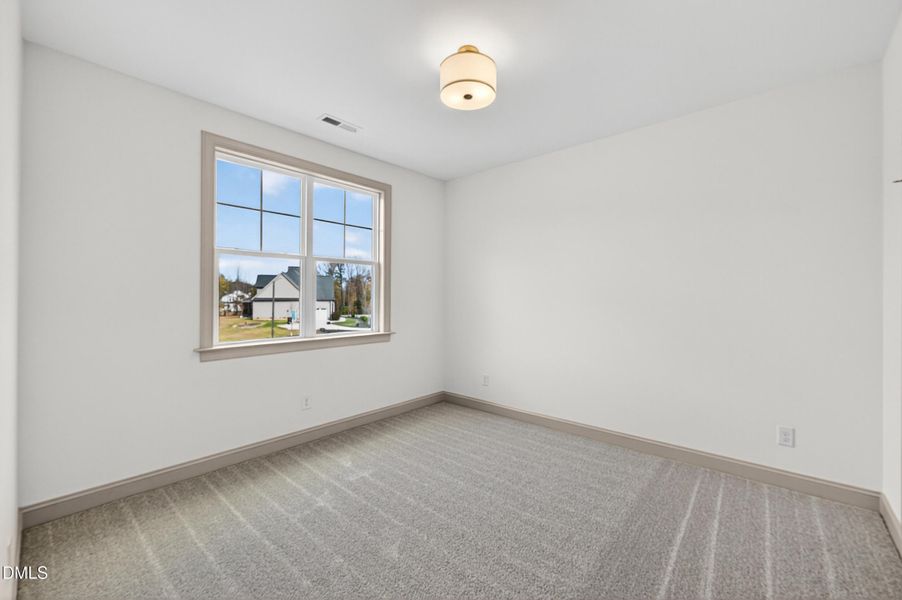 99B111B5-6DE6-416F-A32B-3EB6865F0BC8