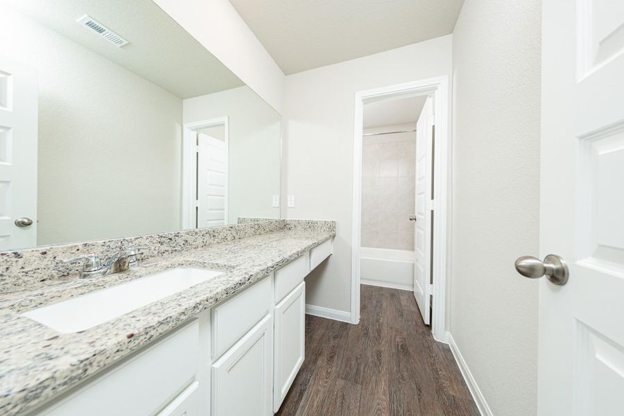 Image 8 of a home in Cliffstone Hills. Image 8 of a home in Cliffstone Hills.