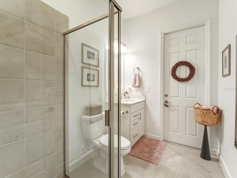 Furnished interior view inside a new home in , Englewood (Image 43).