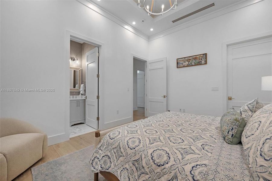 Furnished interior view inside a new home in , Key Largo (Image 12).