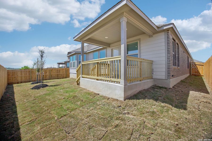 Exterior details and patio area of a home in Arcadia Ridge - Classic Series, San Antonio (Image 3).
