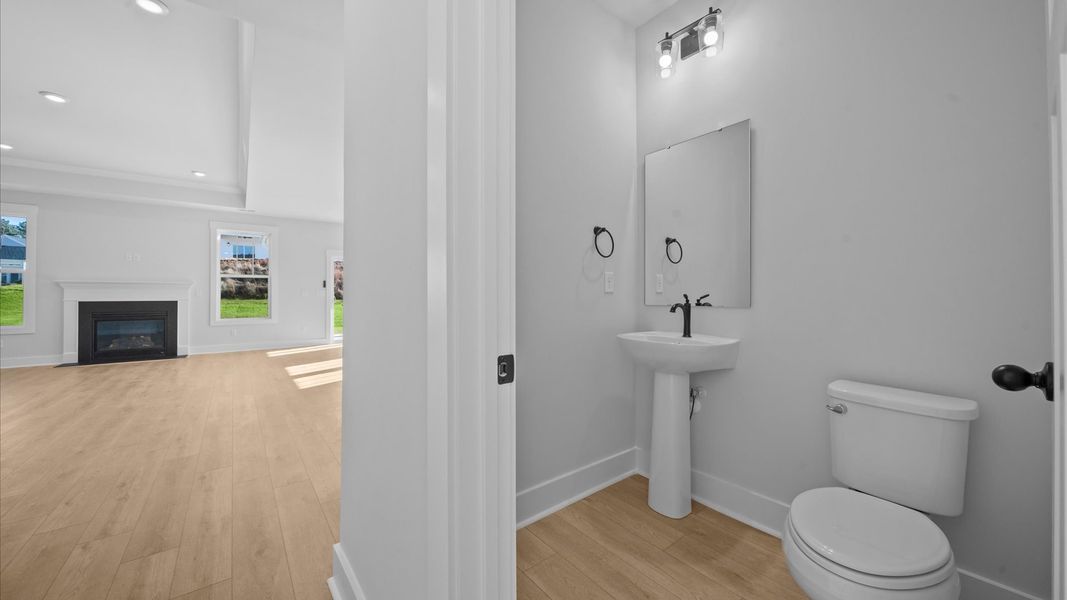 Furnished interior view inside a new home in Woodglen, Piedmont (Image 7).