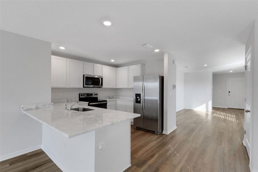 Furnished interior view inside a new home in Silverstone North, Palmetto (Image 6). Furnished interior view inside a new home in Silverstone North, Palmetto (Image 6).