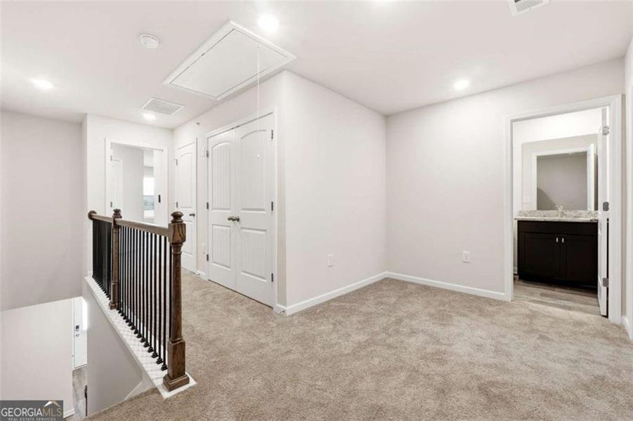 Spacious, unfurnished interior of a new home in Carolina, Palmetto (Image 27). Spacious, unfurnished interior of a new home in Carolina, Palmetto (Image 27).