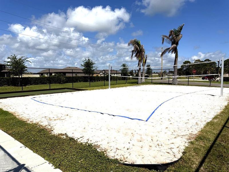 Community amenities in Crystal Bay Estates, Grant-Valkaria (Image 28).