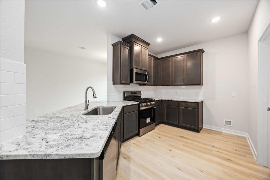 Furnished interior view inside a new home in Granger Pines, Conroe (Image 4). Furnished interior view inside a new home in Granger Pines, Conroe (Image 4).