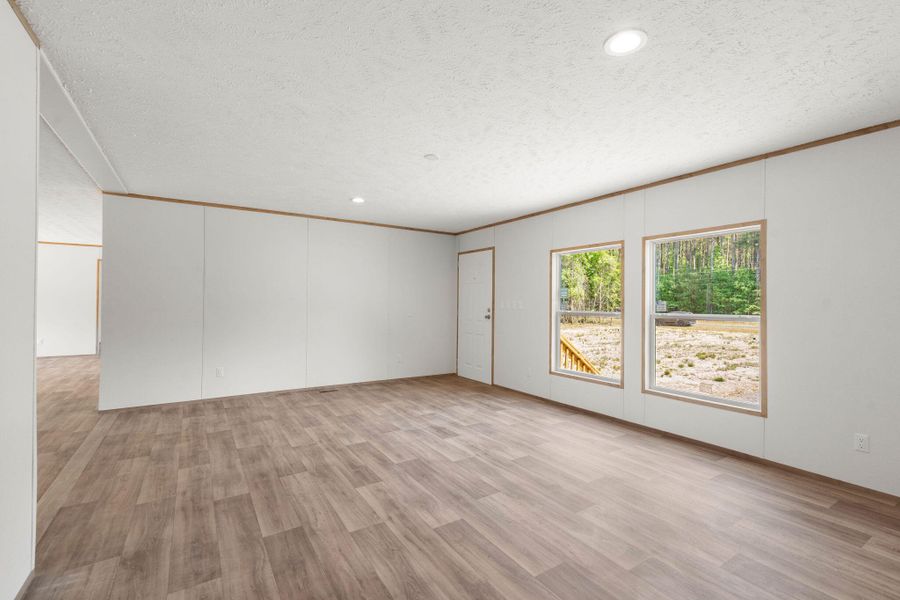 Spacious, unfurnished interior of a new home in , St. George (Image 9).