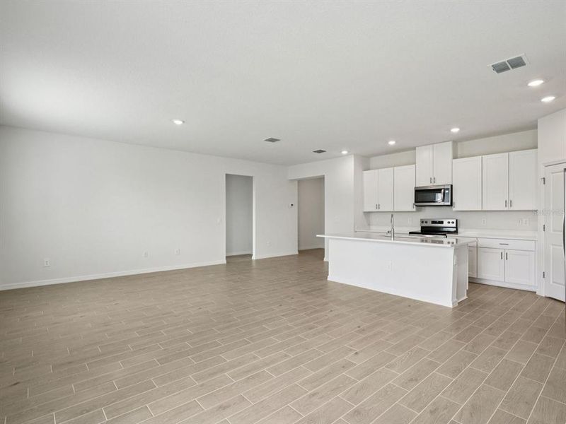 Spacious, unfurnished interior of a new home in Oakfield Trails - Classic Series, Parrish (Image 10). Spacious, unfurnished interior of a new home in Oakfield Trails - Classic Series, Parrish (Image 10).