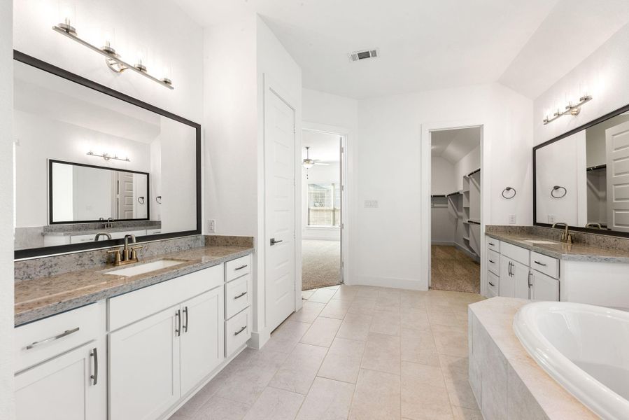 Image 27 of a home in Stewart’s Forest.