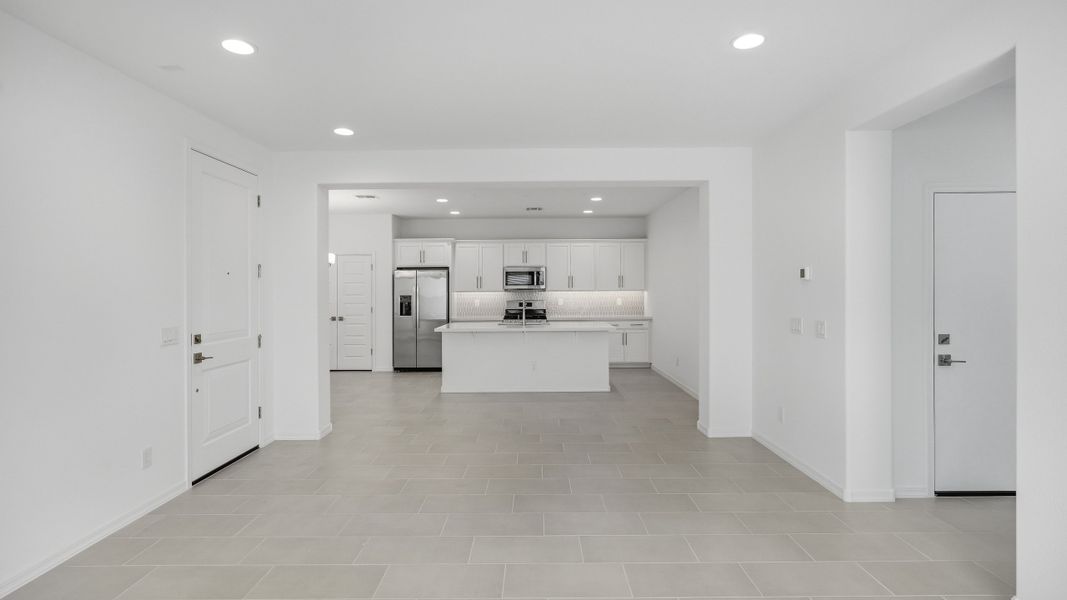 Spacious, unfurnished interior of a new home in Parkside, Avondale (Image 13).