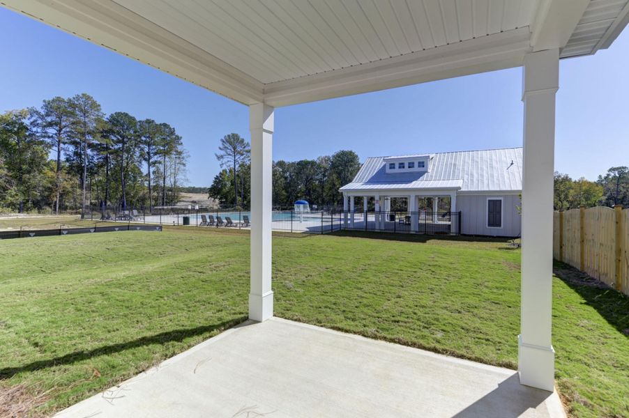 Exterior details and patio area of a home in Ashton Lakes, Lexington (Image 3).