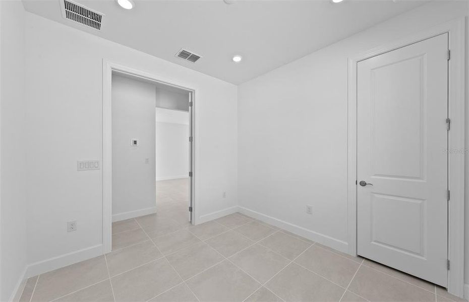 Spacious, unfurnished interior of a new home in BeachWalk by Manasota Key, Englewood (Image 19). Spacious, unfurnished interior of a new home in BeachWalk by Manasota Key, Englewood (Image 19).
