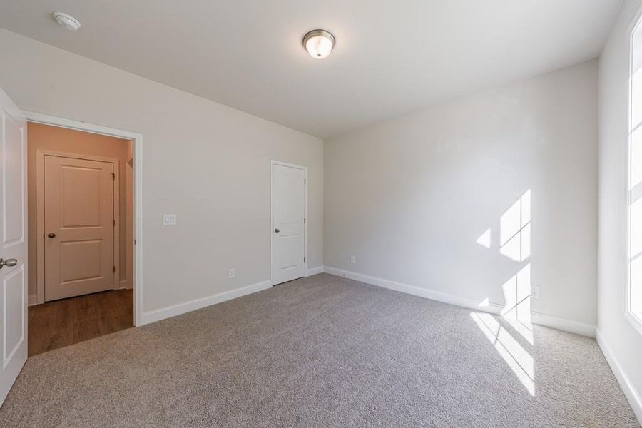 Spacious, unfurnished interior of a new home in , Buford (Image 47).