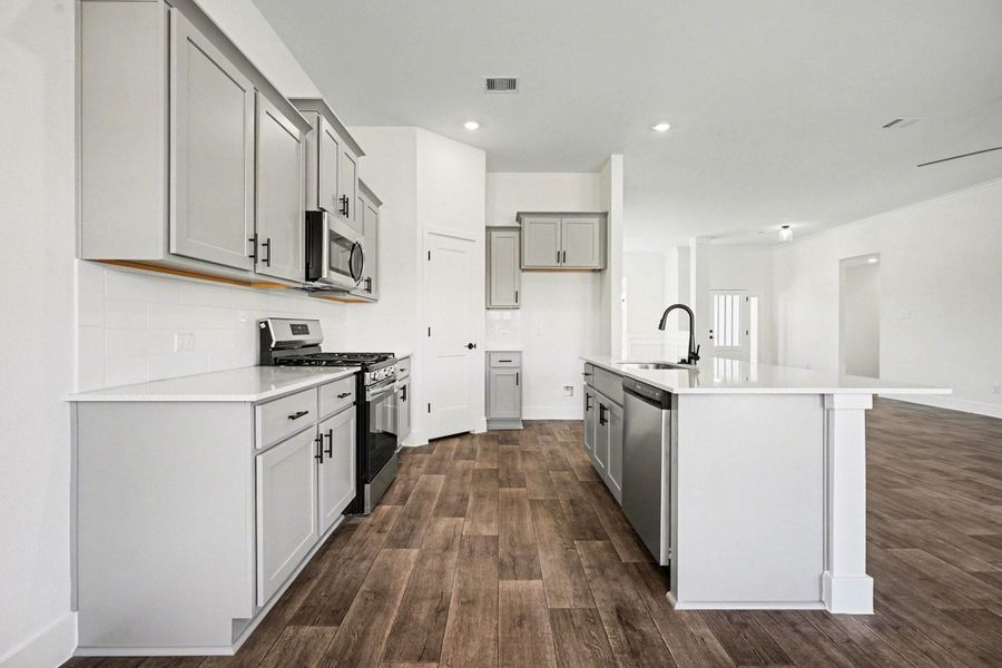 Furnished interior view inside a new home in Greystone, Angleton (Image 5).