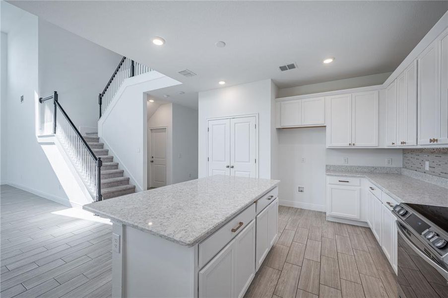 Spacious, unfurnished interior of a new home in , Orlando (Image 6). Spacious, unfurnished interior of a new home in , Orlando (Image 6).
